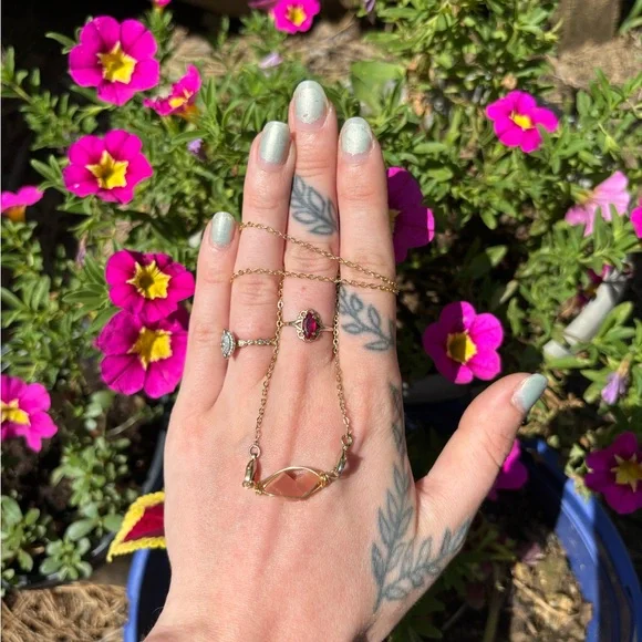 Peach moonstone mini interchangable necklace - Picture 2 of 3